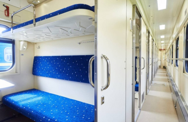 С новыми вагонами: Укрзализныця назначила дополнительные рейсы в Киев и Львов