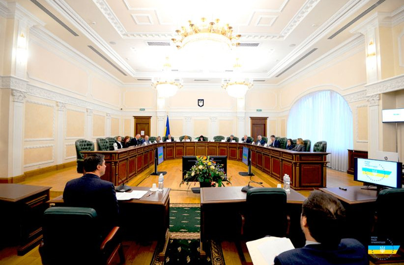 Депутаты повысят зарплату от 236 тысяч грн членам Высшего совета правосудия поправкой в закон о жилищных сертификатах