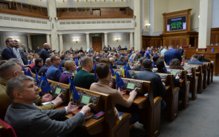 В Україні продовжили воєнний стан та загальну мобілізацію ще на 90 днів