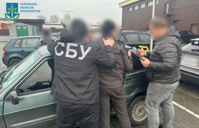 В Черкассах разоблачен мужчина, обещавший уклонисту оформить «липовые» документы