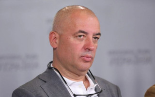 Рада звільнила члена ЦВК Юрія Буглака, який вже два роки живе у США