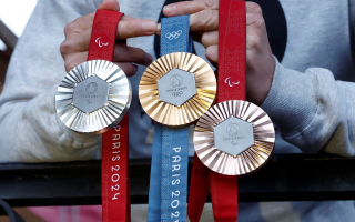 Олімпіада-2024 в Парижі: кожна медаль матиме частинку Ейфелевої вежі, фото