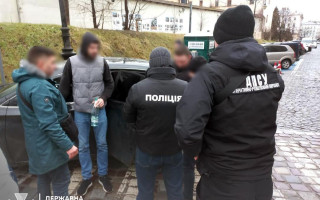 Ексклюзивний шлях за $10 000: організатор нелегальної міграції обіцяв перетин кордону зеленим маршрутом