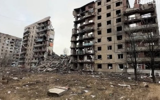 Жодної вцілілої будівлі в Авдіївці вже давно немає, людям ніде ховатись від бомб, — МВА