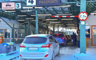 Поляки заблокували вже три пункти пропуску на кордоні