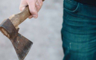 У поїзді в Швейцарії іранець з сокирою та ножем захопив 15 заручників