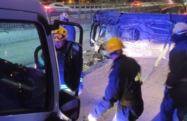 В Киеве произошло серьезное ДТП с опрокидыванием, фото и видео