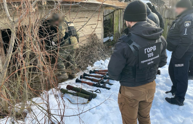 На Черниговщине обнаружили схрон боеприпасов, фото