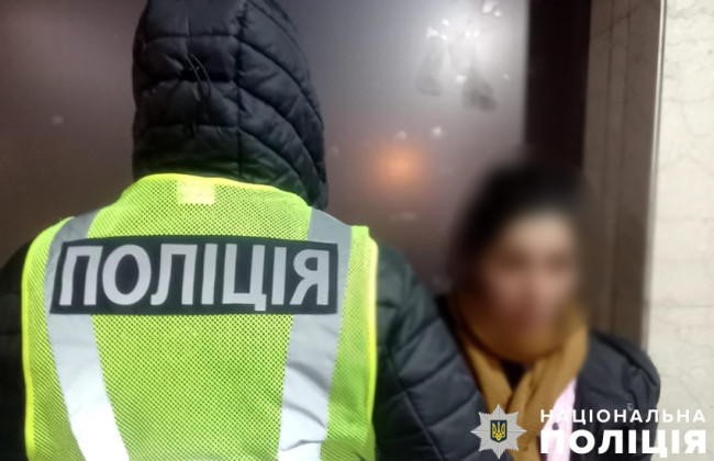 В Киеве поймали серийную воровку: за несколько дней «обчистила» трех женщин