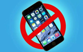 У Франції в одному з містечок заборонять користуватися смартфонами у громадських місцях