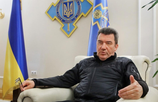 Данилов о ситуации на фронте: нужно немедленно увеличить поставки оружия и боеприпасов в Украину