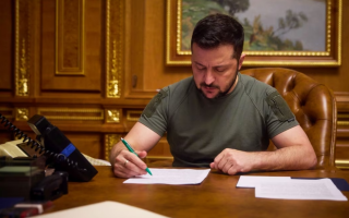 Володимир Зеленський провів нові перестановки у керівництві Збройних сил України