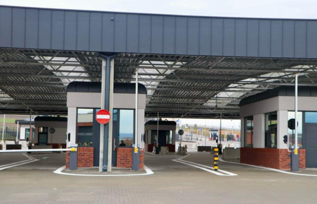 На границе с Польшей завершается строительство нового пункта пропуска: детали