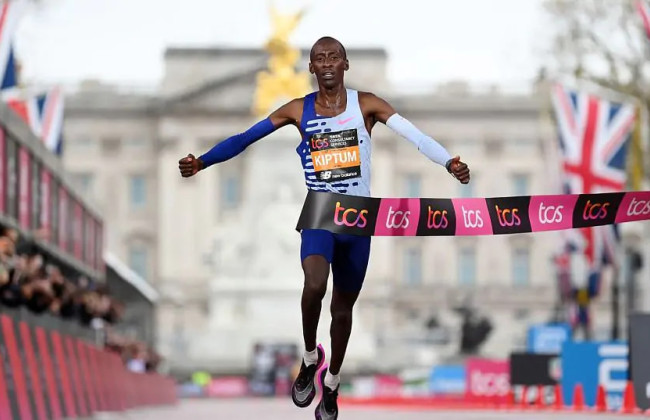 В Кении в автокатастрофе погиб мировой рекордсмен по марафону Келвин Киптум