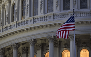 Сенат США проголосовал за законопроект, включающий $60 млрд помощи Украине