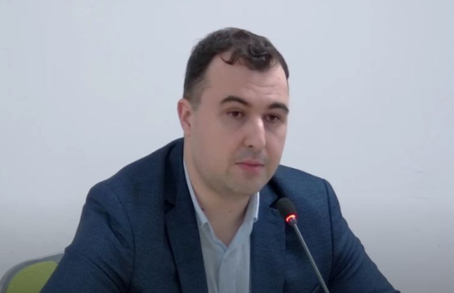 Кандидату на главу НАПК, нынешнему главе ГИАМ Александру Новицкому пришлось объяснять, почему техническим автором файла его мотивационного письма является сотрудник НАПК