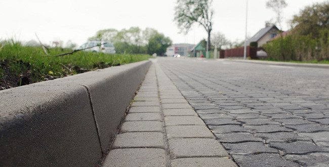 Завладел средствами при строительстве тротуаров: в Киевской области сообщено о подозрении директору общества