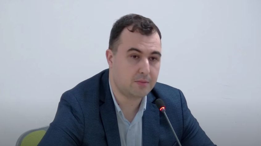 Кандидату на голову НАЗК, нинішньому голові ДІАМ Олександру Новицькому довелося пояснювати, чому технічним автором файлу його мотиваційного листа є співробітник НАЗК
