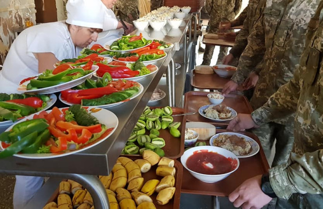 Госоператор тыла изменил требования к закупкам продуктов питания для ВСУ: что известно