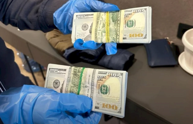 Харьковскую налоговицу, которую разоблачили на получении $55 тысяч, взяли под стражу