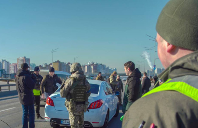 Женщина пыталась в суде оспорить задержание мужа на блокпосте и доставку его в ТЦК: что решил суд