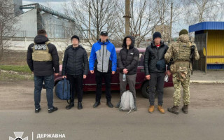 Водій-переправник за $6000 планував незаконно вивезти до Молдови трьох порушників