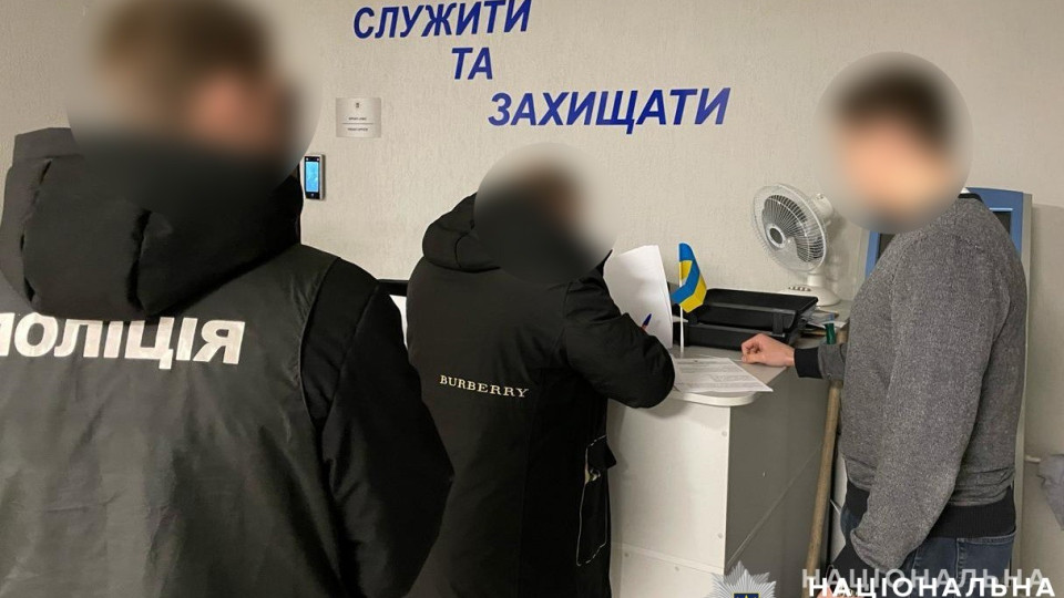 Перетворили ділянку на сміттєзвалище: гендиректору «Київавтодор» та ексначальнику експлуатаційного управління повідомлено підозру