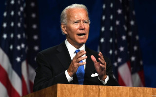 Байден відреагував на смерть Навального і закликав проголосувати за фінансування України