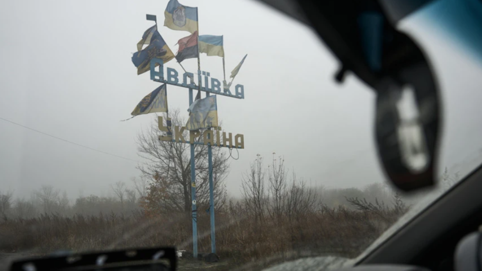 Украинские войска вышли из Авдеевки, — Александр Сырский