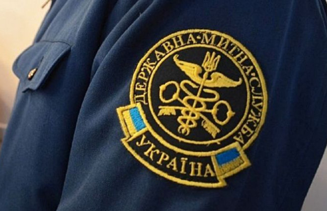 Неправомерно освободил товар от таможенных платежей: в Сумской области будут судить таможенника