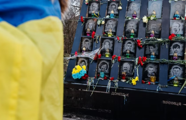 Украина чтит память Героев Небесной сотни