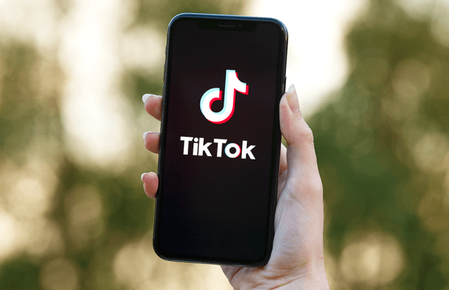 TikTok подозревают в распространении пропаганды и теорий заговоров, — ЗМІ