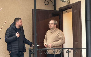 Виправдовував збройну агресію рф: у Києві блогеру повідомили про підозру та заборонили користуватися соцмережами