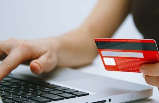 Работница банка, обманувшая клиента на 40 000 грн, предстала перед судом