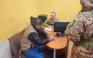 На Вінниччині іноземець намагався потрапити в Україну за хабар в $400