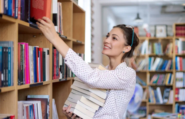 В США библиотекарей будут привлекать к ответственности, если они будут выдавать несовершеннолетним «непристойные» книги