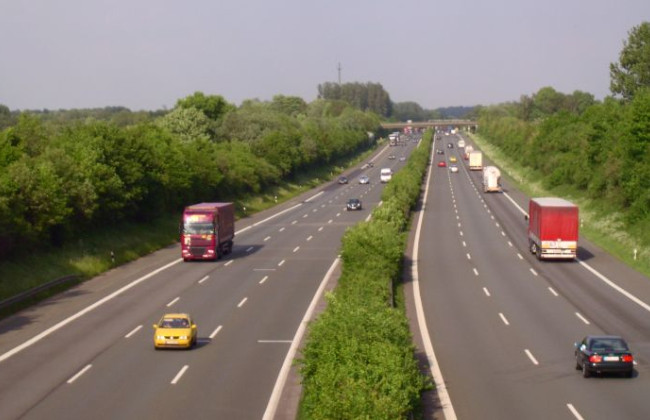 Фиксация правонарушений в сфере безопасности на автомобильном транспорте в автоматическом режиме: Кабмин внес изменения в Порядок