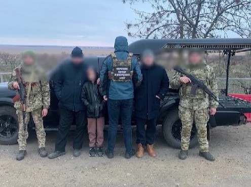 Священник УПЦ МП в катафалке пытался вывезти уклониста в Молдову: видео