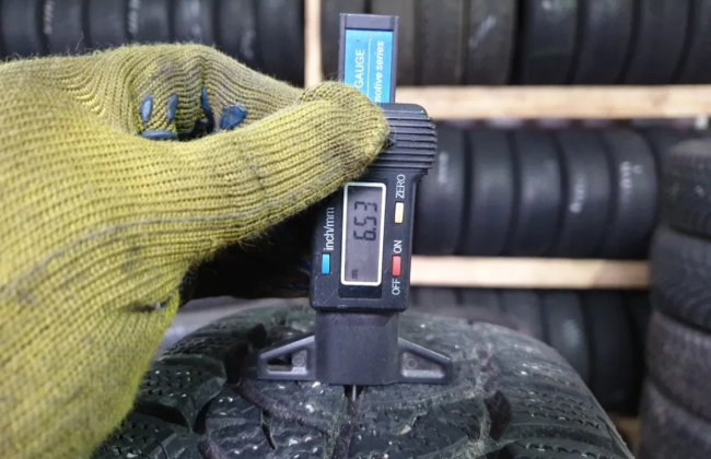 Водителям напомнили о требованиях, которым должны отвечать шины автомобиля