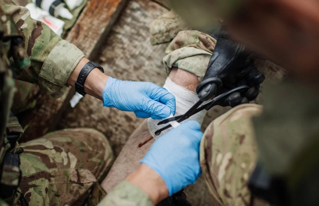 В Украине выдали первую лицензию на работу в боевых условиях с наркотическими средствами