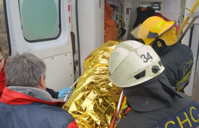 В Киевской области мужчина упал в шахту лифта, фото