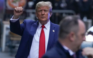 Дональд Трамп перемагає на праймеріз у Південній Кароліні