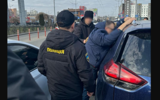 Вимагав ₴160 000 за оформлення договорів користування землею: повідомлено про підозру директору департаменту «Укрнафти»