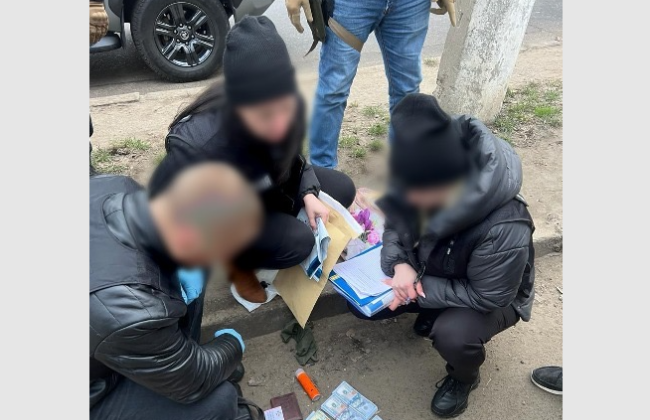 Напал на волонтера и забрал $50 тысяч, собранных для ВСУ: в Одесской области задержали псевдоправоохранителя