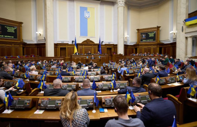 Отсрочку предлагается оставить только тем родителям, которые получили решение суда о самостоятельном воспитании ребенка до 24 февраля 2022 года – поправки к законопроекту о мобилизации