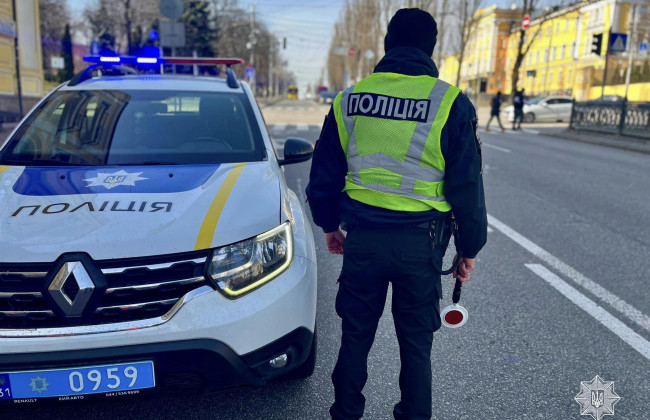Патрульные Киева предупредили водителей о штрафах за нарушение ПДД