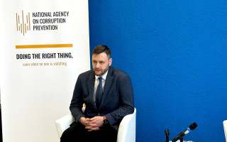 Кабмін представ колективу НАЗК Віктора Павлущика, який замінить на посаді Олександа Новікова