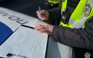 Алкоголь в дверце авто и в крови: состояние опьянения водителя в 8 раз превысило допустимую норму