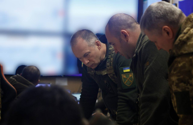 Зеленский дал Главкому Сырскому карт-бланш на любые кадровые изменения в армии