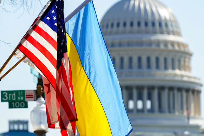 США продовжили гуманітарні дозволи для українців